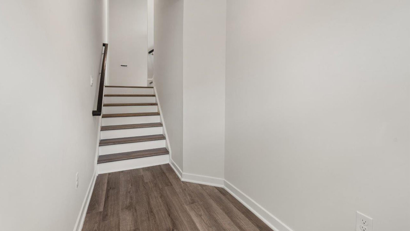 front entrance with flex space