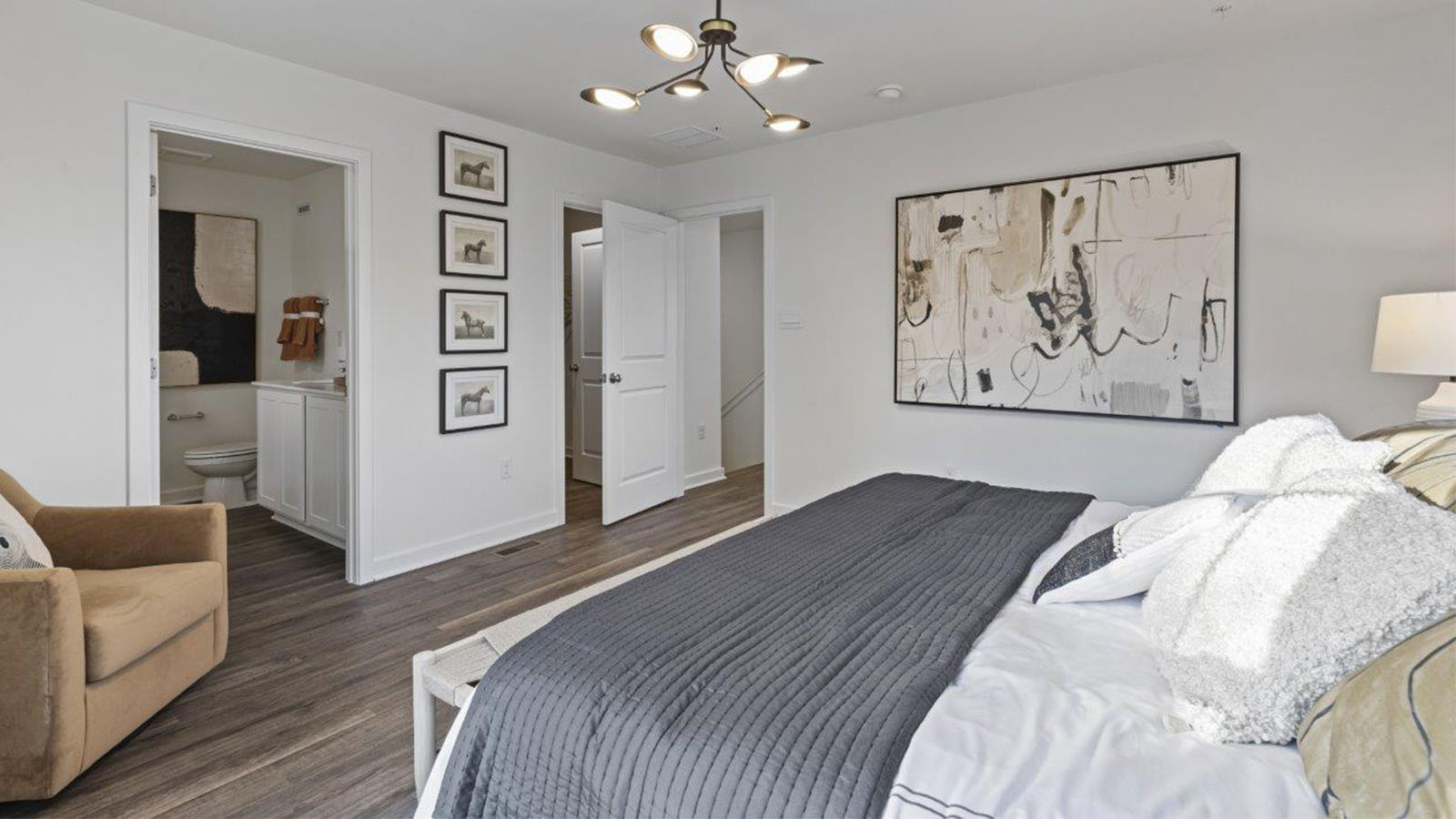 upper level master bedroom