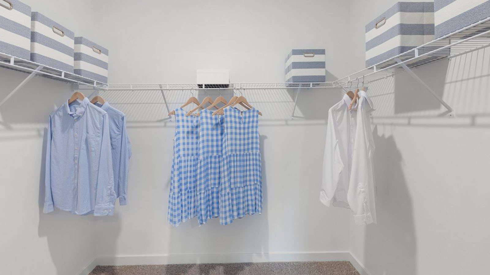 walk in closet