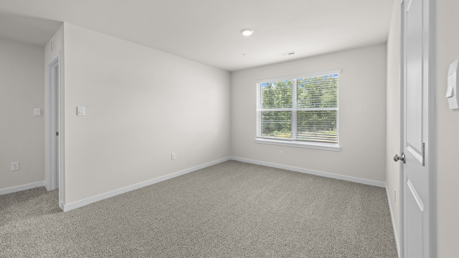 secondary bedroom