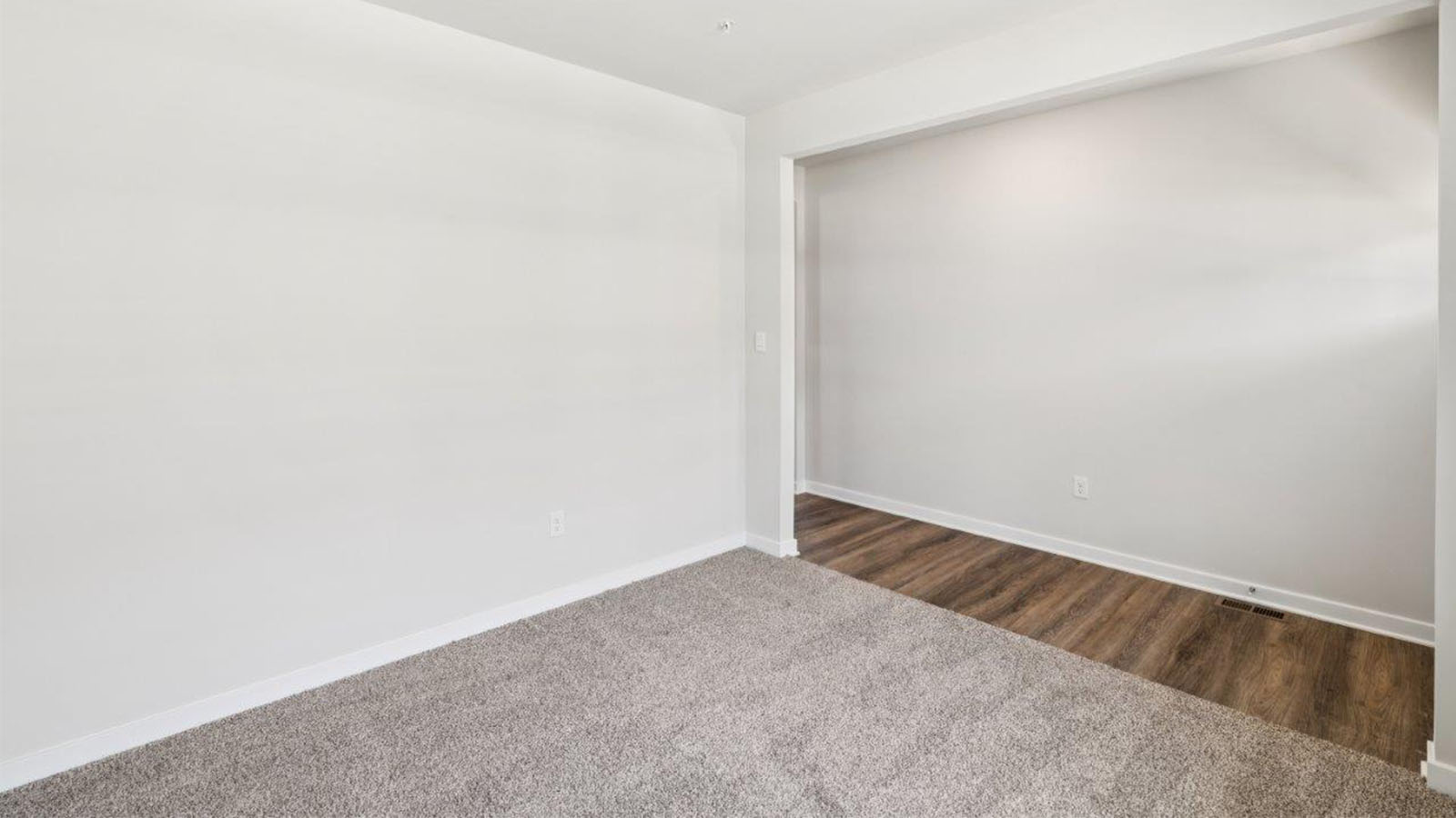front flex room