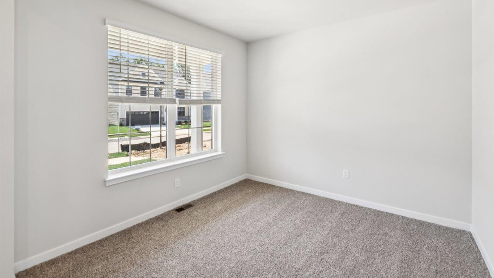front flex room