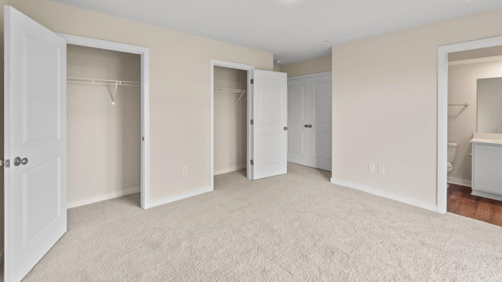 lower level den