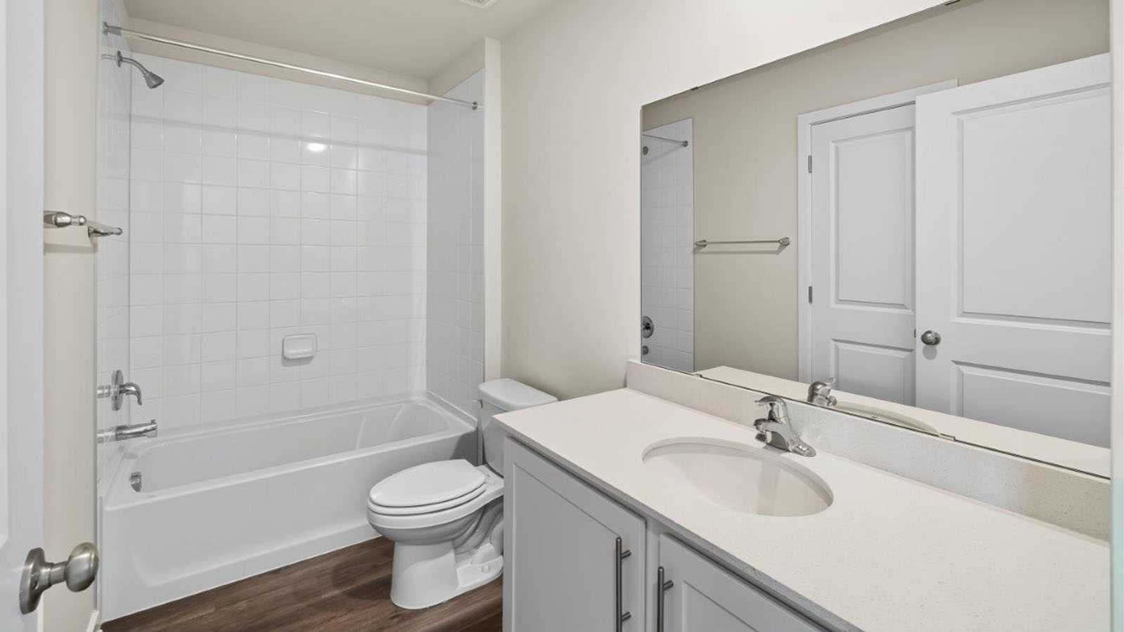 lower level full bath