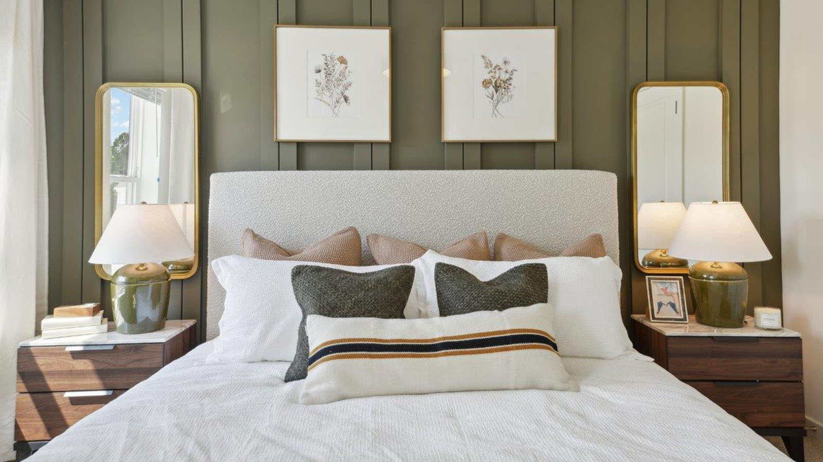 Adams Townhome 3 Beds 1 Car Garage