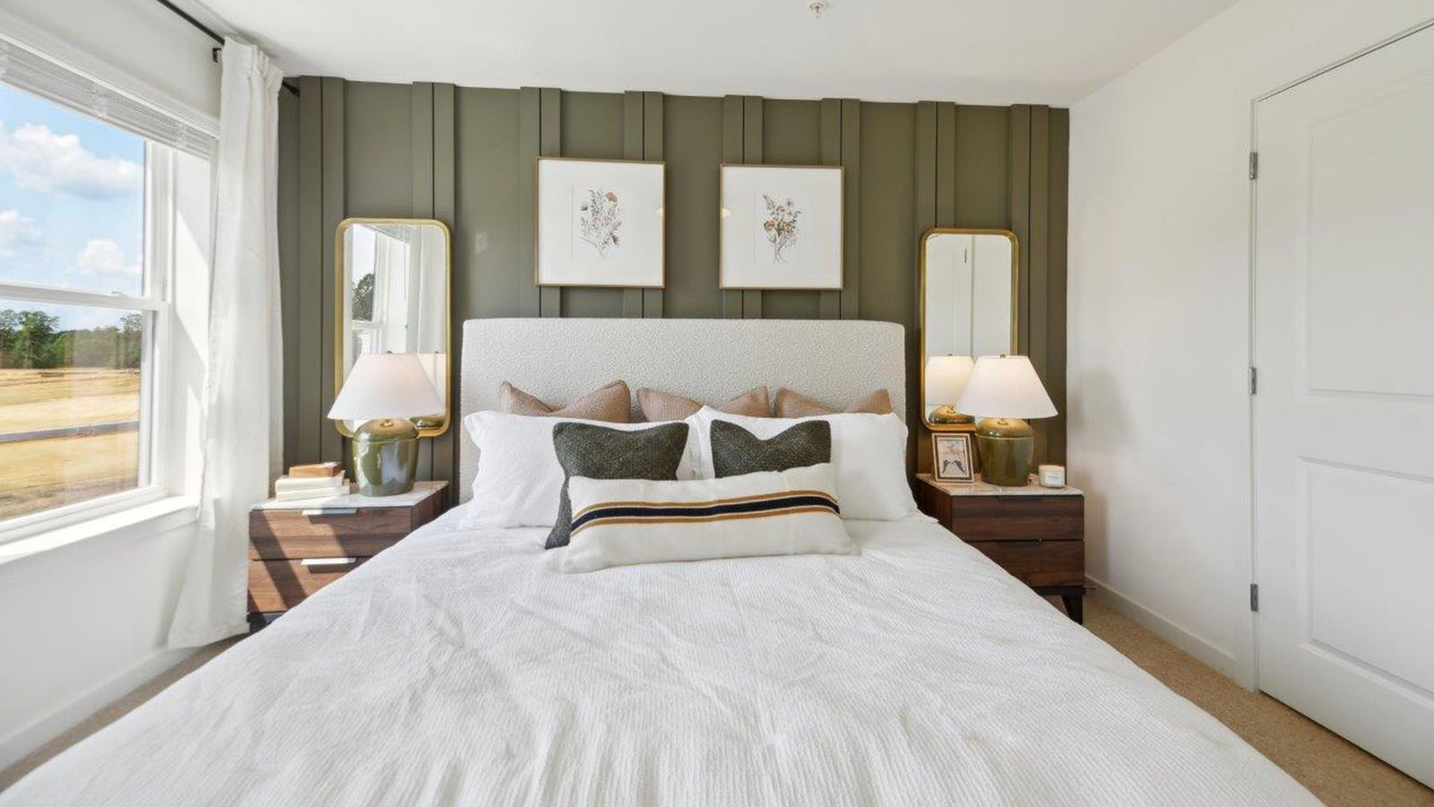 Adams Townhome 3 Beds 1 Car Garage