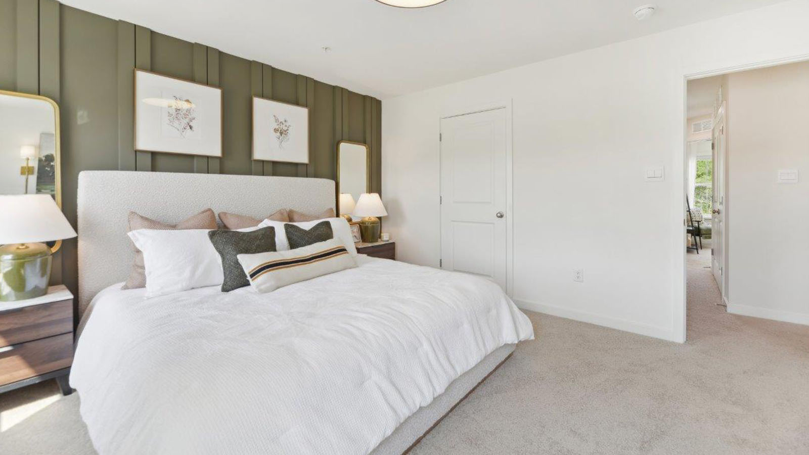 Adams Townhome 3 Beds 1 Car Garage