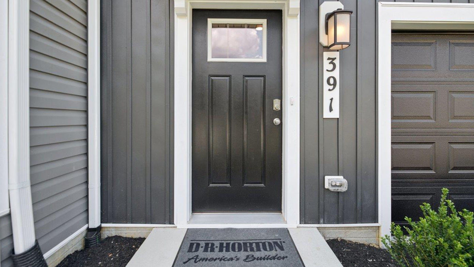 Adams Townhome 3 Beds 1 Car Garage