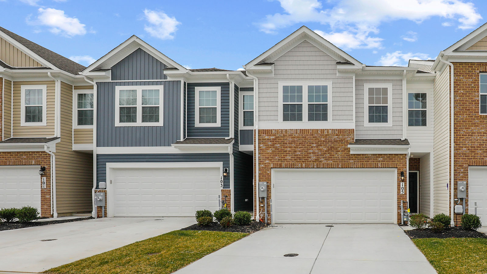 1721 Carver Circle exterior