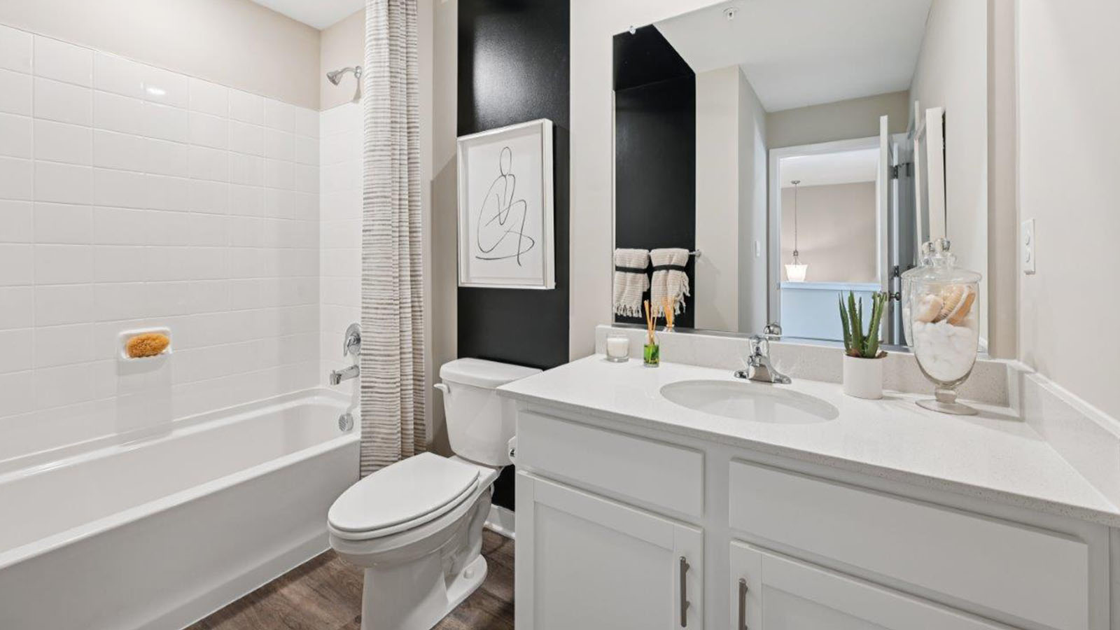 upper level secondary bathroom