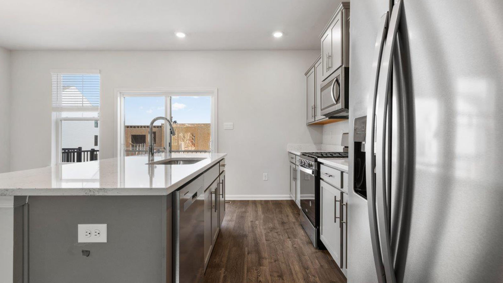 quartz counters and stainless steel appliances