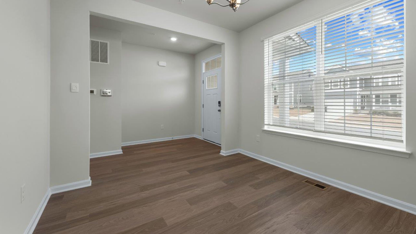 entryway leading to front flex room