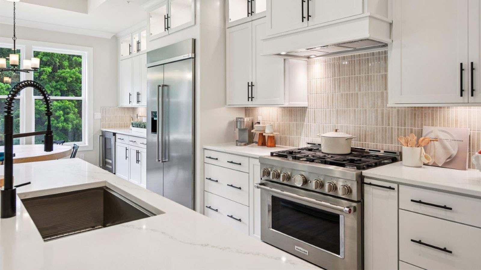 stainless steel upgraded appliances