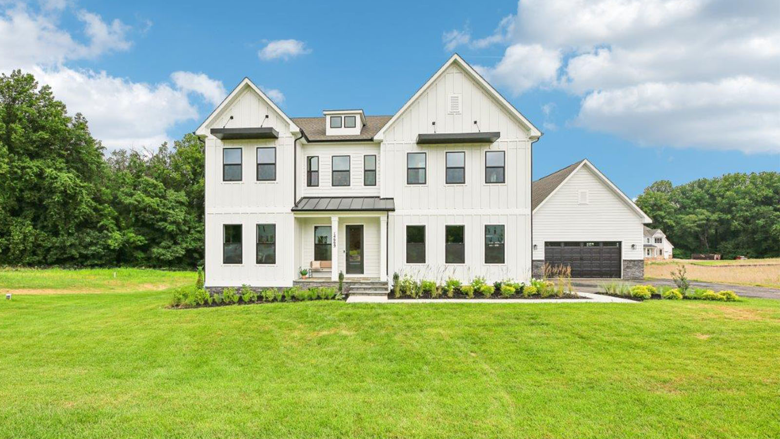 modern farmhouse exterior