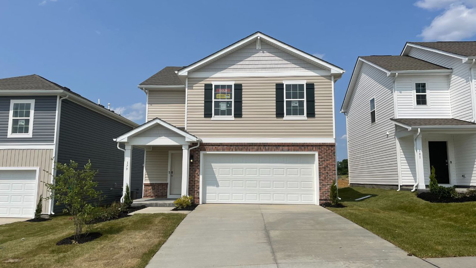 402 Eclipse Street exterior