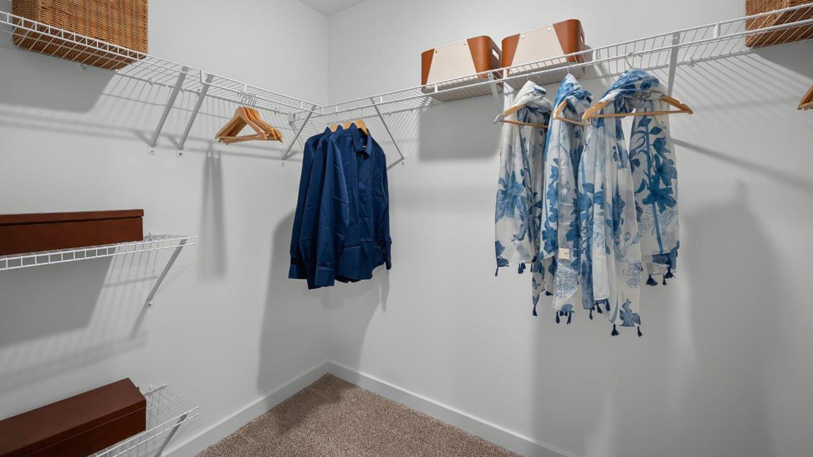 walk-in closet