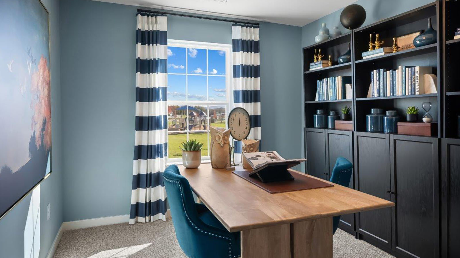 secondary bedroom or office