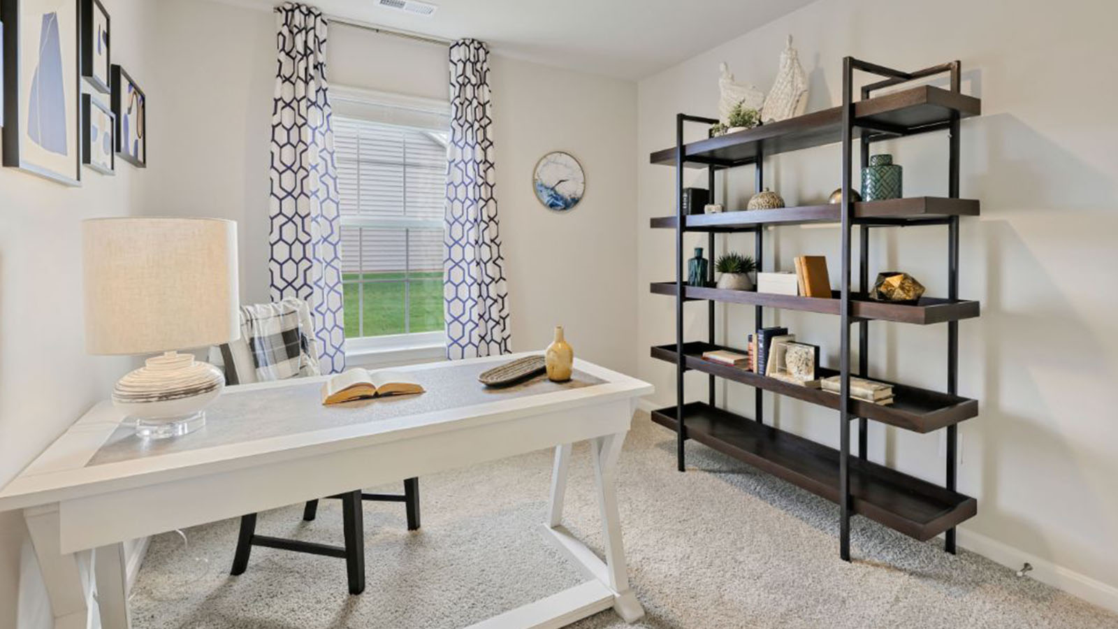 secondary bedroom or flex space