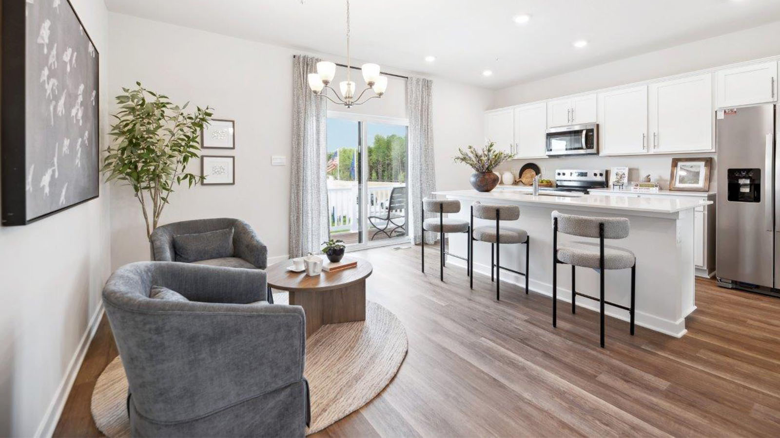 seating area off of kitchen
