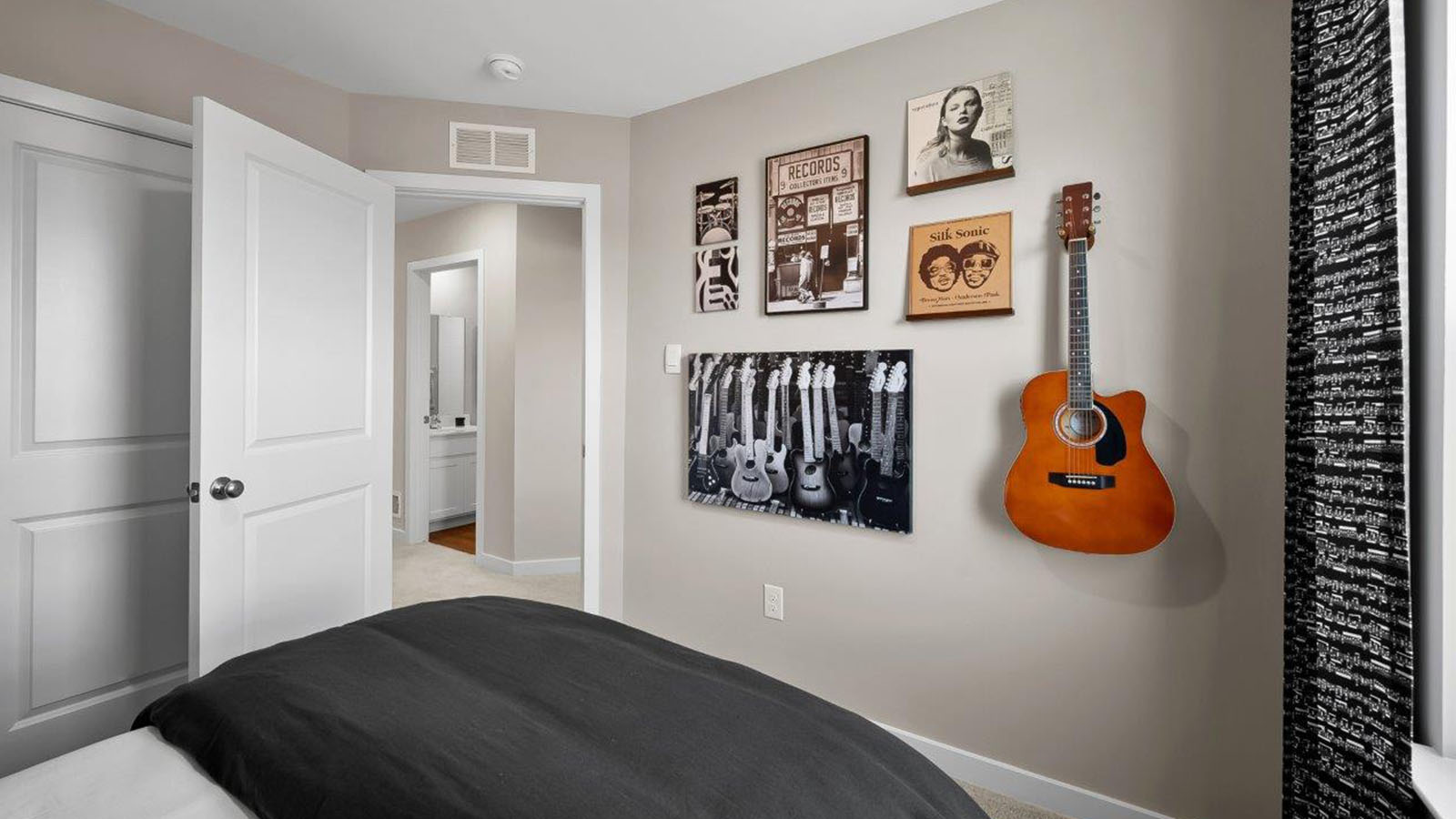 secondary bedroom