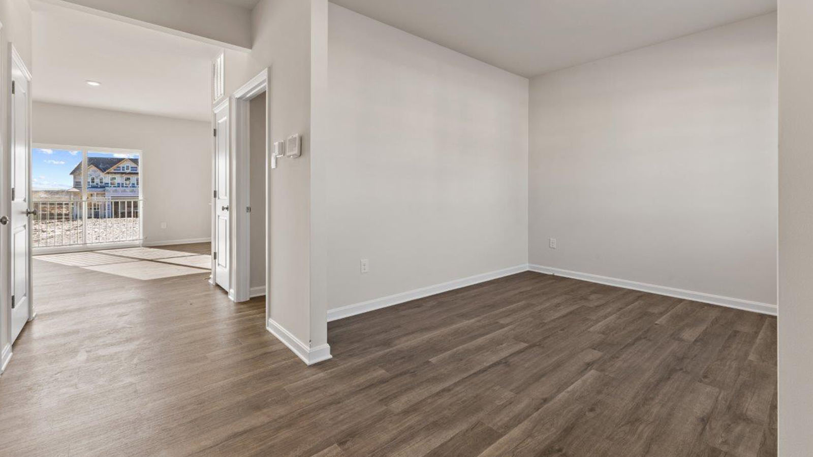 entryway leading to front lex room