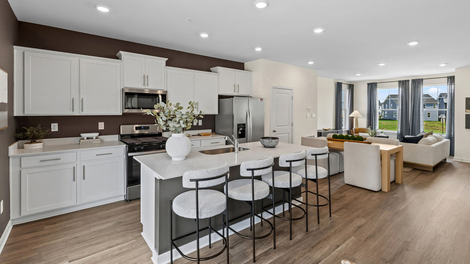 shaker style cabinets with stainless steel appliances