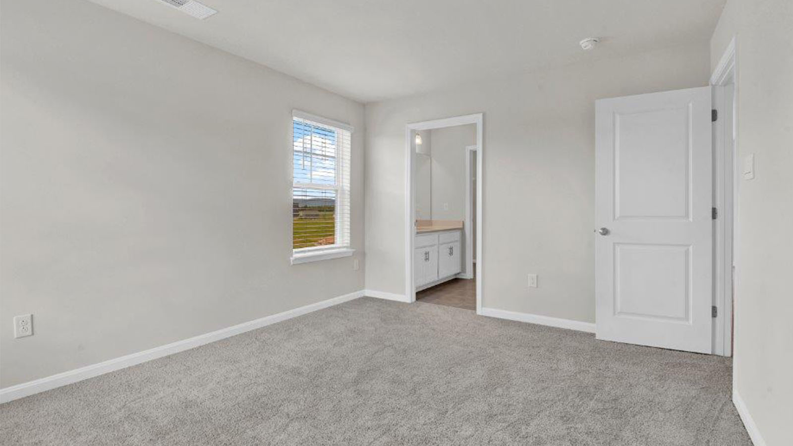 secondary bedroom