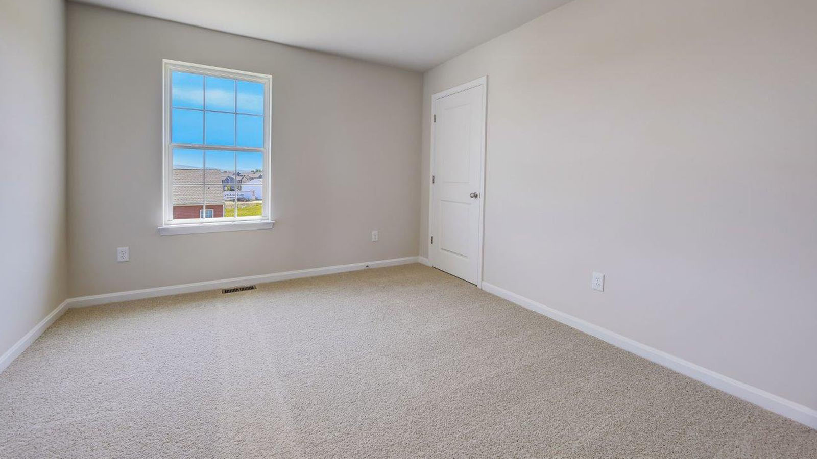 secondary bedroom