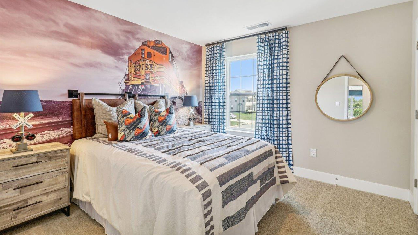 secondary bedroom
