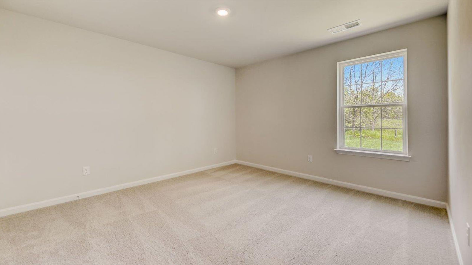 secondary bedroom