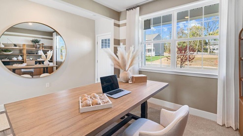 front flex room staged as office