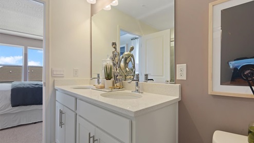 secondary full bath