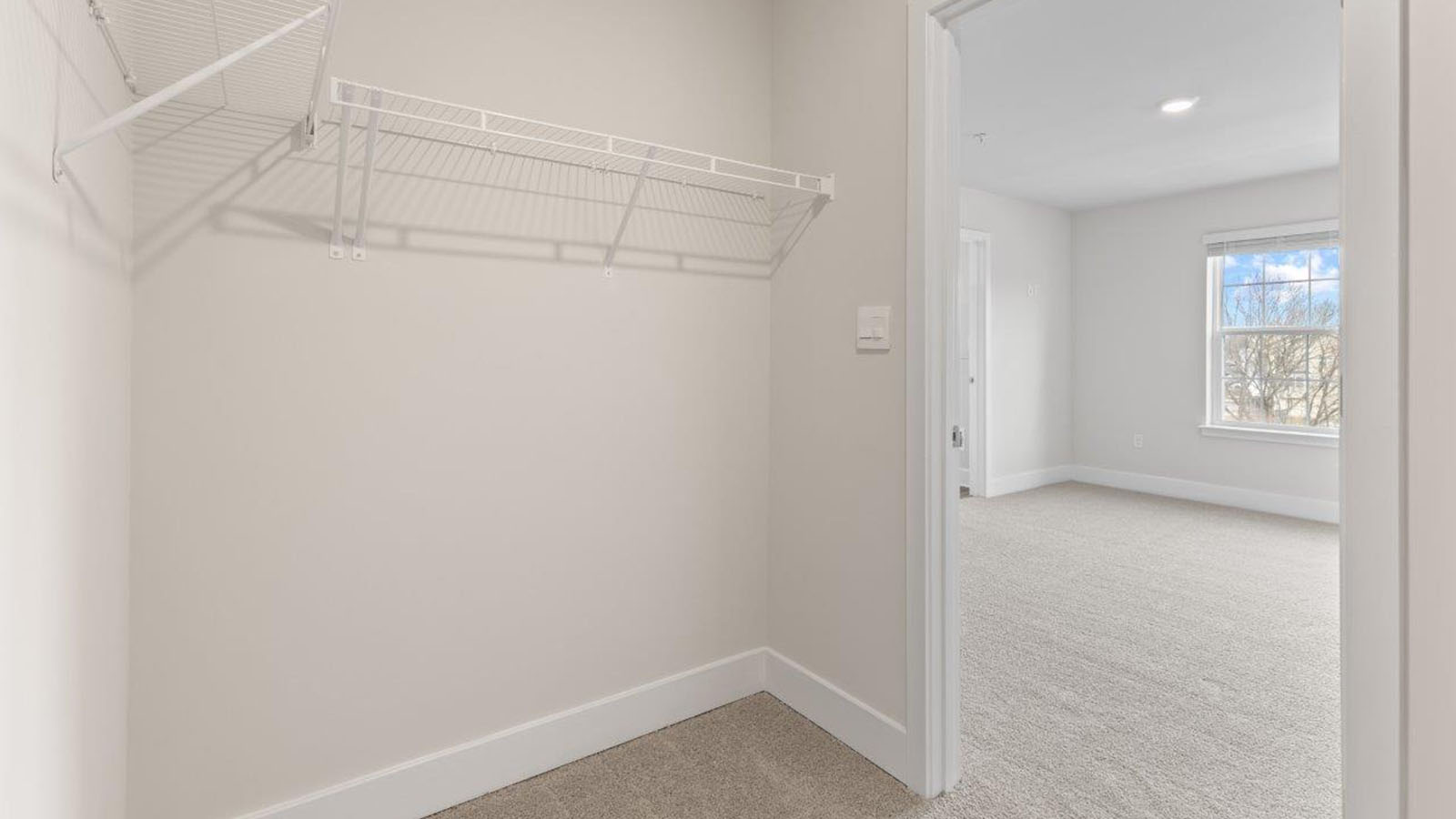 walk-in closet