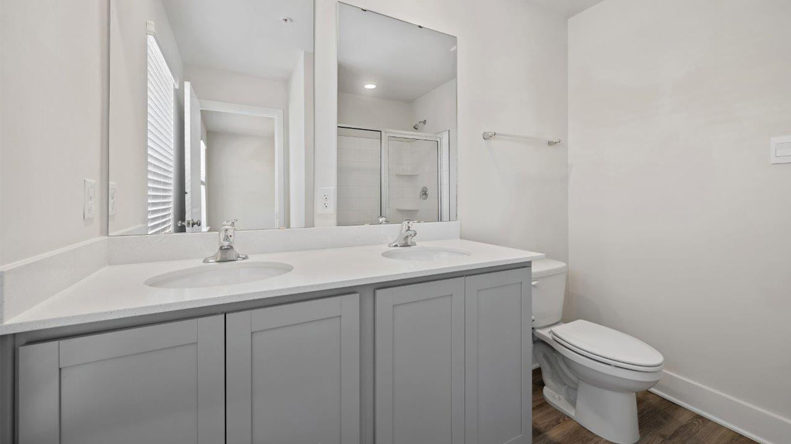 master bath two sinks