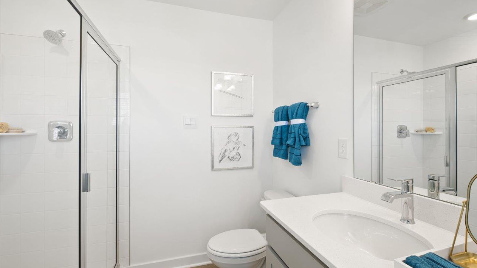 Lafayette 3 Beds 3.5 Baths 1 Car Garage Upper Level secondary bath