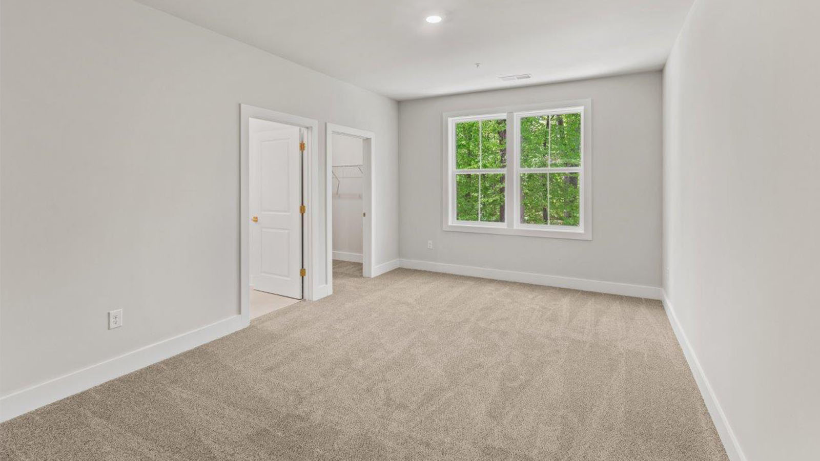 secondary bedroom