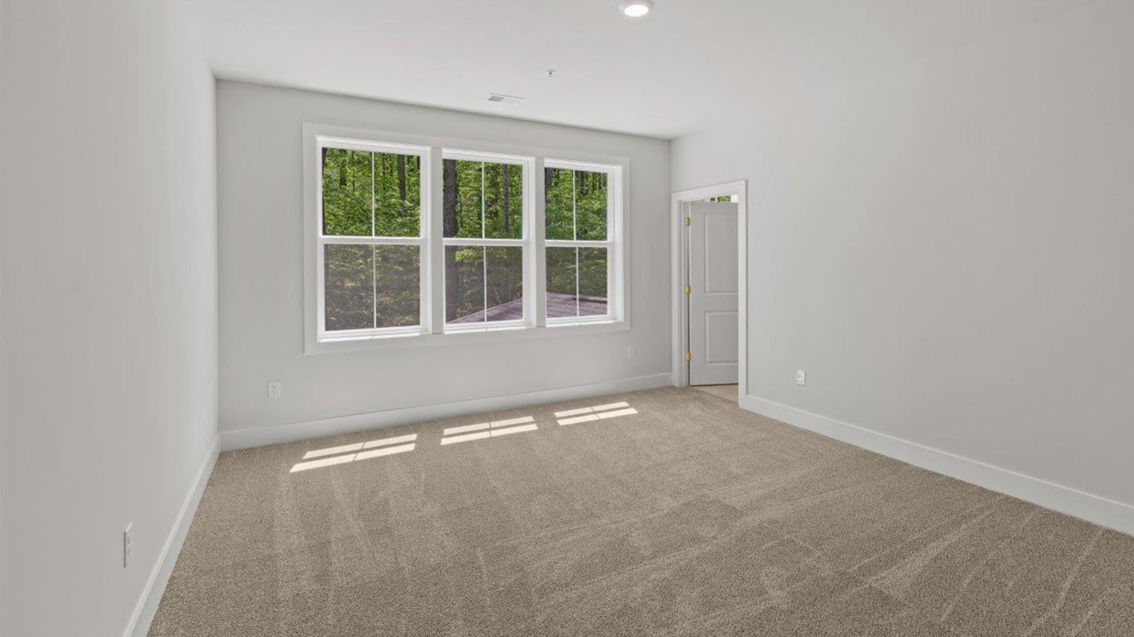 secondary bedroom