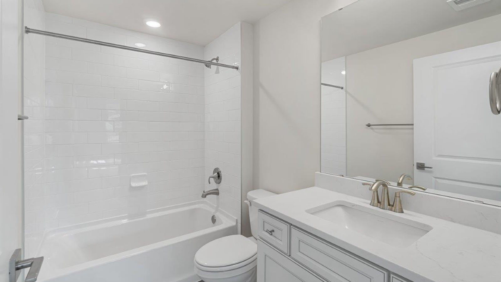 full bathroom main level