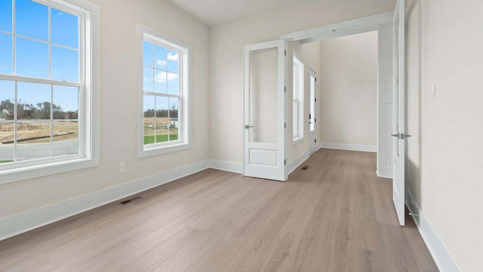 front flex room or office