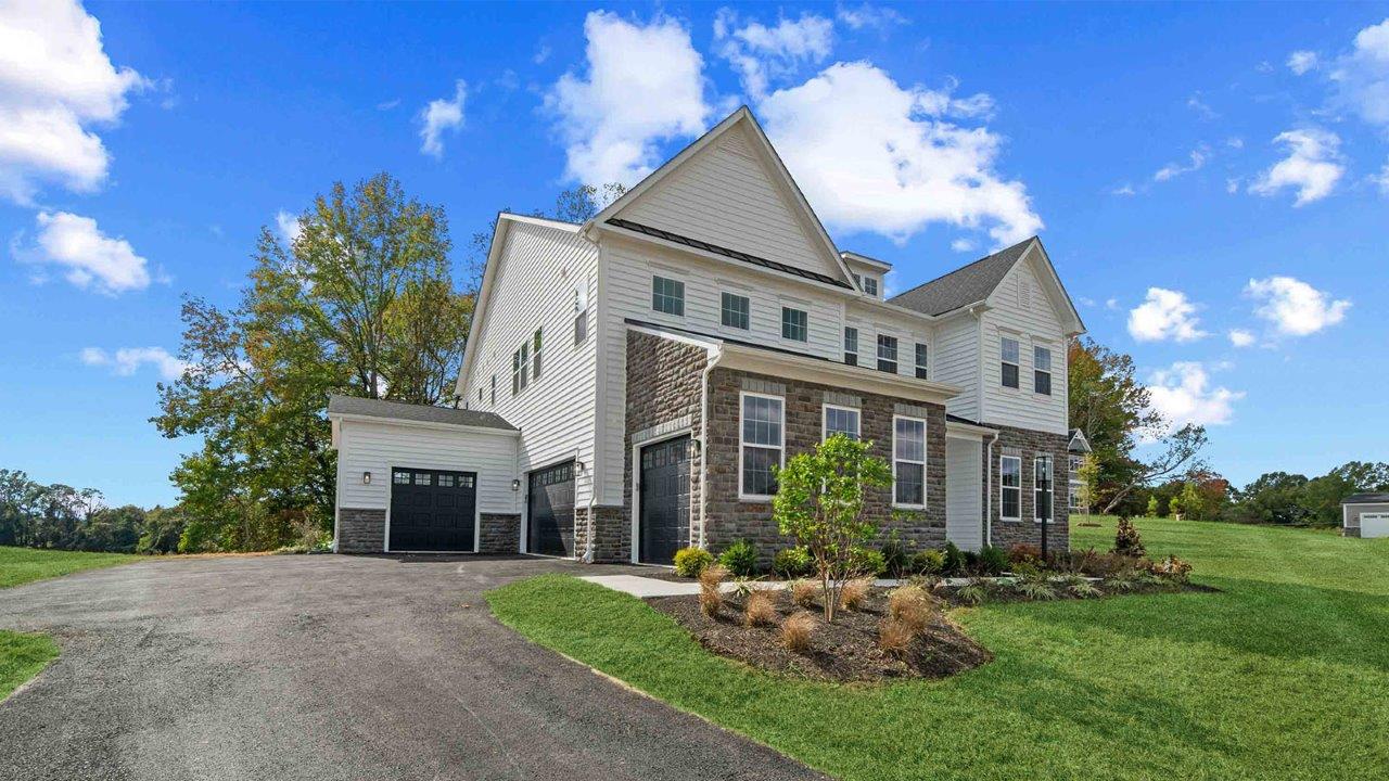 multi car garage and spacious yard