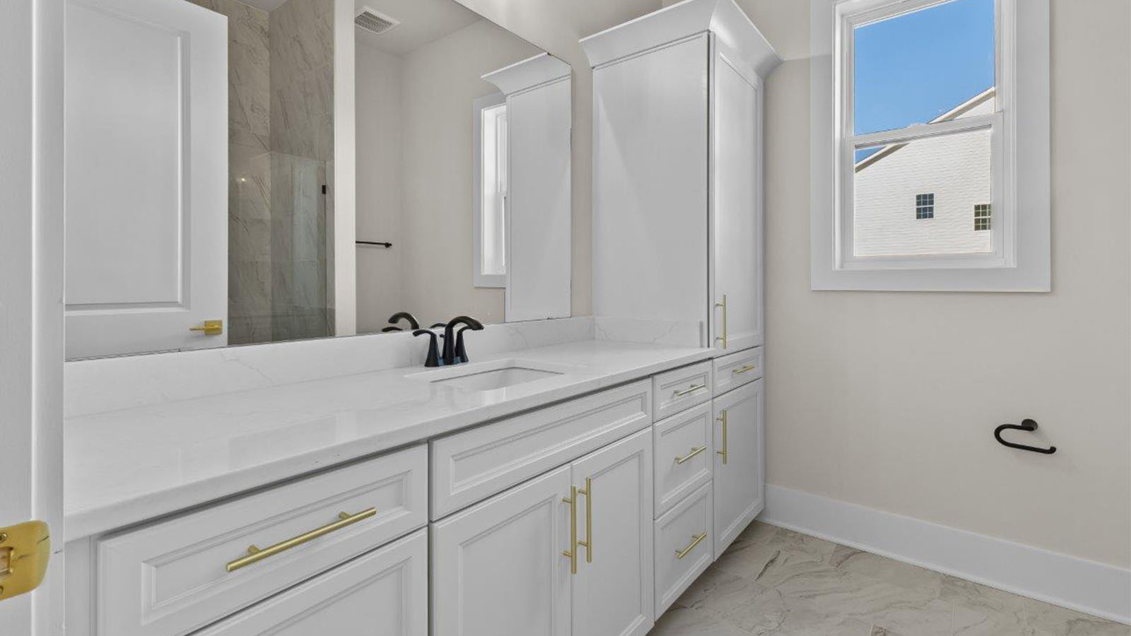 first floor full bathroom