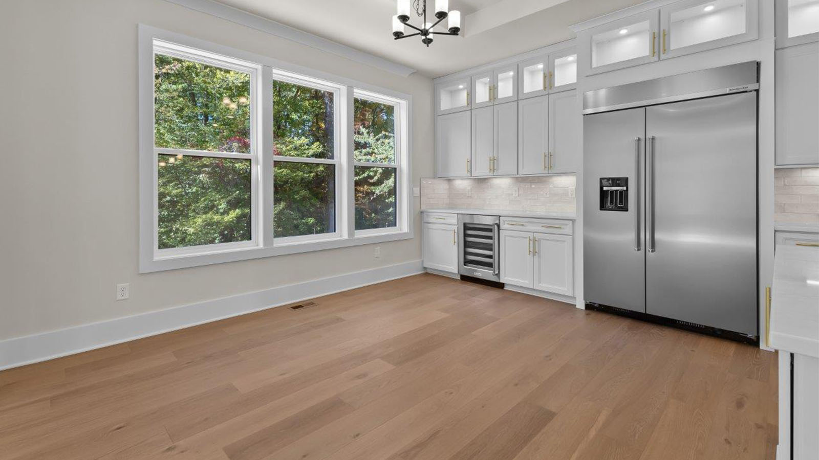 stainless steel kitchen appliances