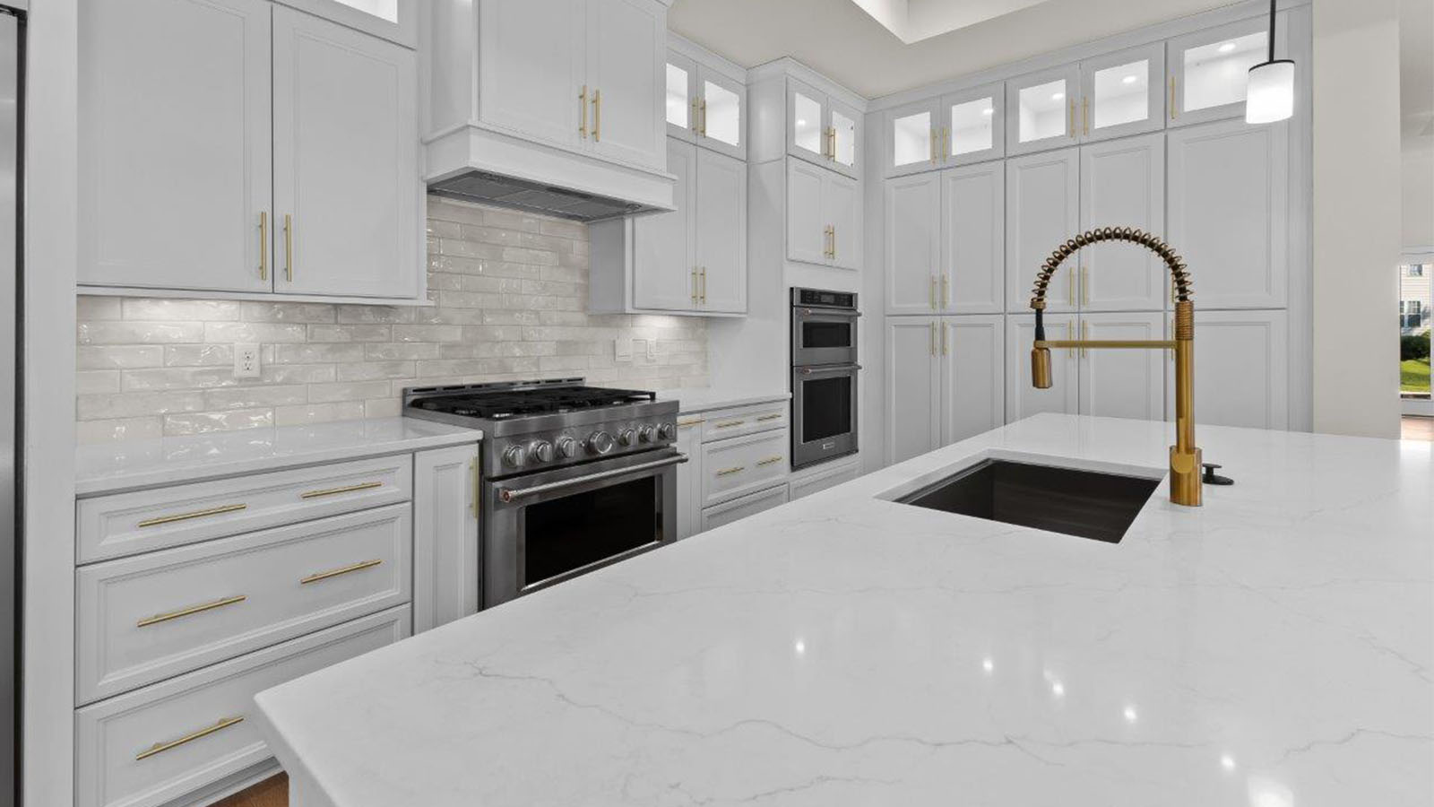 quartz counters and upgraded lighting