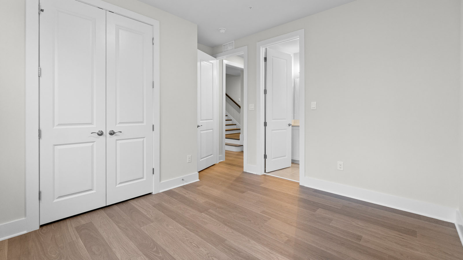 first floor bedroom or office