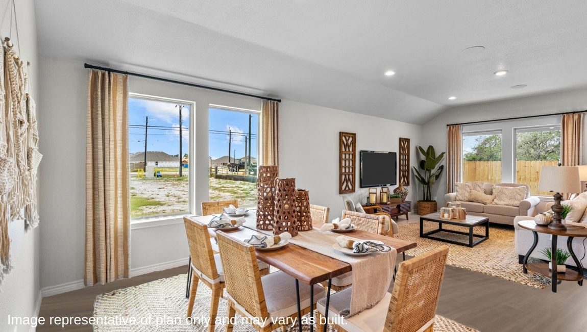 diving and living room area