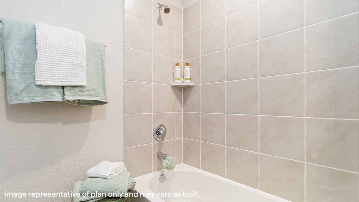 second full bath with combined tub and shower