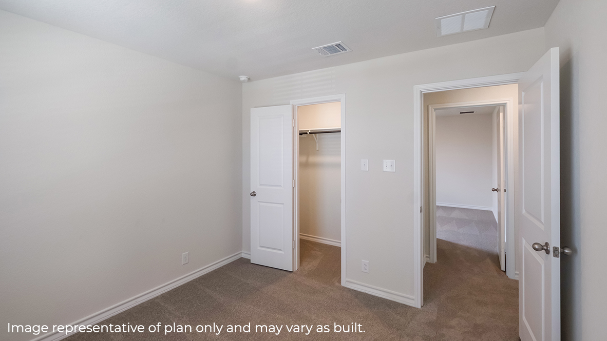 secondary bedroom with closet