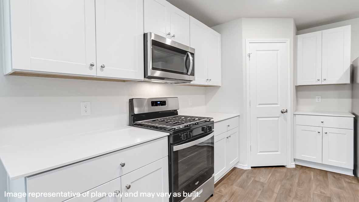spacious kitchen with plenty of cabinet space