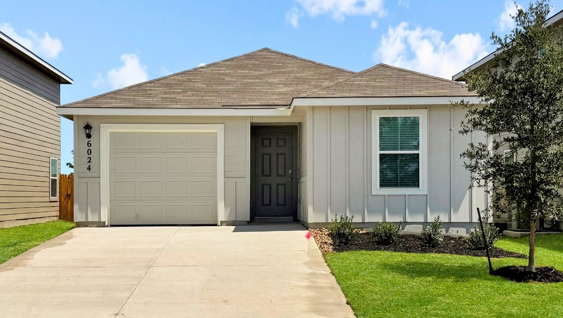 6024 Unakite Trail exterior
