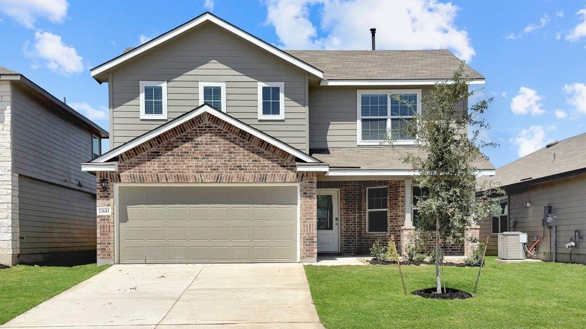 13681 Gunnison Quartz exterior